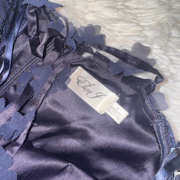 NWOT Eliza J Floating 3D Flowers Halter Style Navy Blue Ball Gown Sz 10 - Picture 8 of 10